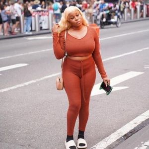 Meet your Posher, Kaba